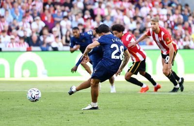 Enzo Le Fée penalty redemption rescues point for Sunderland at Brentford