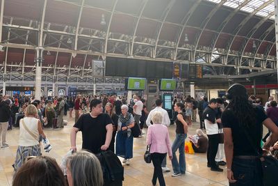 Trains between Paddington and Heathrow Airport blocked by grass fire