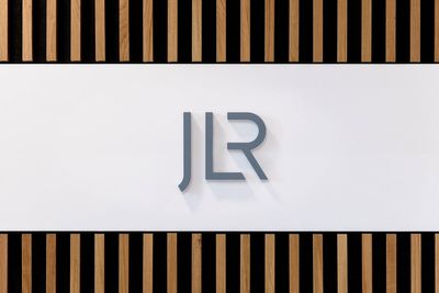 Business Secretary to meet Jaguar Land Rover bosses amid job cut reports