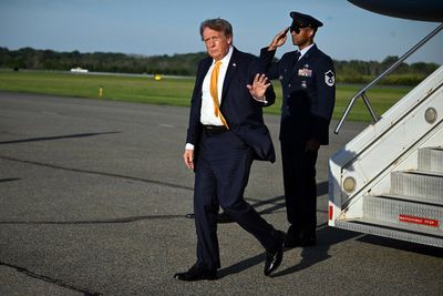 ‘What’s going on with Trump’s hair?’ Internet puzzled over president’s new brunette coiffure