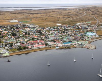 Falklands row shows urgent need to commit to 3% target, says Labour defence committee chair