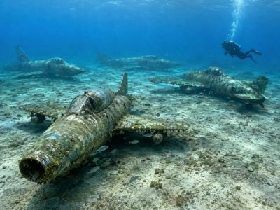 In the mid-late 1970s, Florida sank an F-101, F-102, T-33 and Sikorsky off Bay County; the aircraft served as fishing and diving reefs for more than 10 years