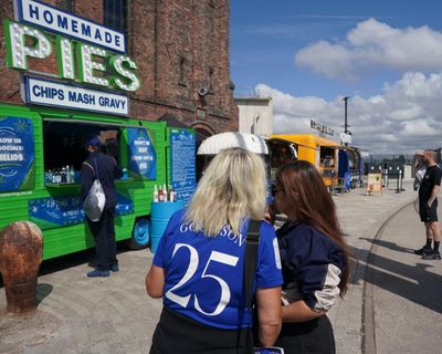 Everton 2-2 Manchester United: Premier League –as it happened