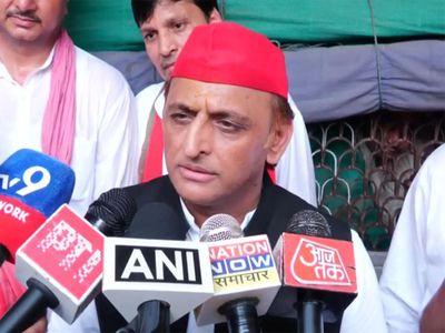 "GDP figure being projected is not real": Akhilesh Yadav takes swipe at Centre over economic claims, unemployment