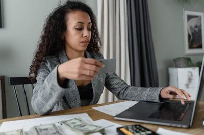 7 Things to Check Before Paying a Bill Through a Third-Party Website