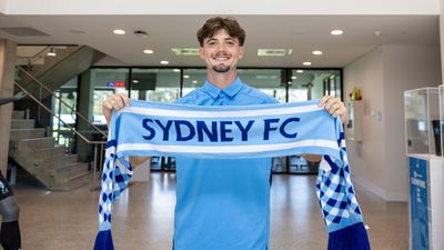 Aussie teen ends Man Utd 'dream' for ALM adventure