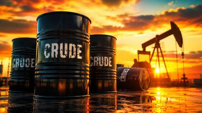 Oil extends gains after US and Iran strike ships