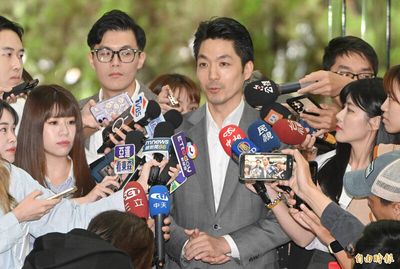 被說「面腔歹看」 蔣萬安笑回︰那我就時常面帶微笑