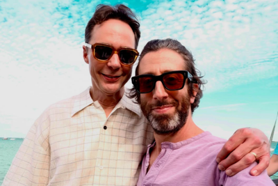Big Bang Theory Stars Sheldon and Howard Reunite to Mark 20 Years Following Distance Admission