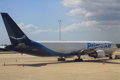 Amazon Plane Crash: At Least Five People Killed After Amazon Cargo Craft Overruns Runway and Smashes Into Cars