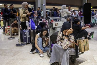 Seven Airports Still Closed Stranding Hundreds of Thousands of Passengers: Inside Indonesia's Volcanic Crisis