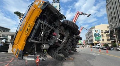 工安意外！彰化市區大型吊車翻覆無人傷 地方感謝「這一點」