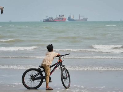 ‘Business is terrible’: War leaves Iran’s Bandar Abbas quiet
