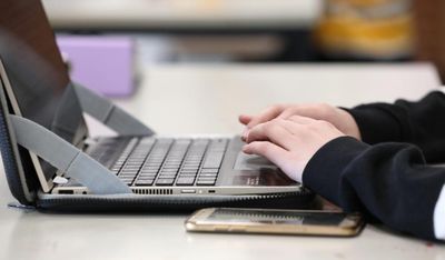 Australia’s classroom disruption among worst in world, prompting calls for ‘digital detox’