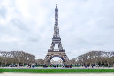 Why Did the Eiffel Tower Shut Down? BAPS Hindu Delegation Visit and Female Staff Row Explained