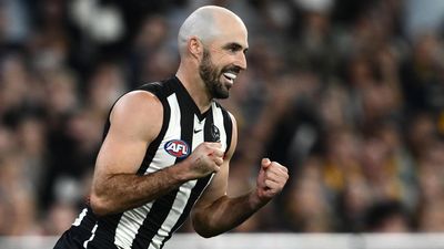 Roos ask retired Pies star to help them find a coach