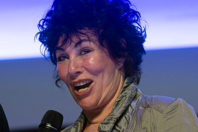 Ruby Wax ‘incredibly sorry’ as she cancels UK live shows