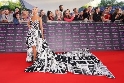 N-Dubz’ Tulisa struts down red carpet in dress of drug sting headlines