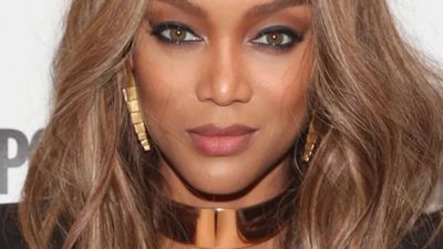 Quote of the Day by Tyra Banks: “Not wearing make-up? I can… – Inspiring lessons on beauty, glamour, authenticity, individuality and why confidence is the best accessory by the American model known for timeless elegance and deep insights on fashion and empowerment