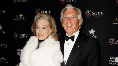 Blanche d’Alpuget, writer and wife of Bob Hawke, dies aged 82