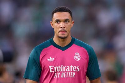 Trent Alexander-Arnold sent clear message by Jose Mourinho after playing in new position
