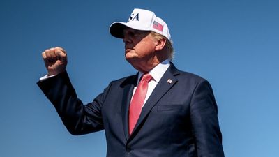 Trump claims he was carried away by firefighters after 9/11, insists they thought the building was coming down, ‘gotta get outta here!’