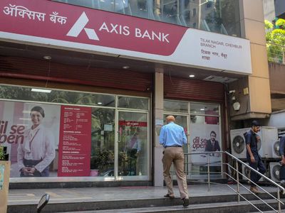 Axis Bank’s HQ hunt leaves 3,000 staff scattered across Mumbai