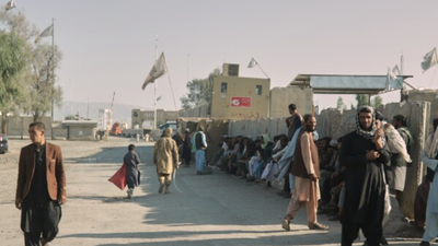 Pakistan orders medical institutions to expel Afghan students, halt fresh admissions amid Kabul tensions