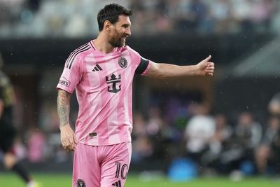 Lionel Messi set to buy second Spanish football club
