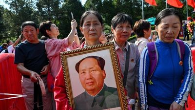 Mao still revered in China as criticism remains risky 50 years on