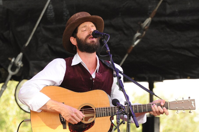 Ray LaMontagne Is 'Doing Well Now' After Onstage Collapse During Nashville Concert