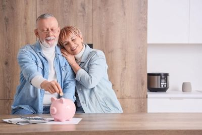 The FDIC Says the Average Savings Account Pays Just 0.38%—How Does Yours Compare?