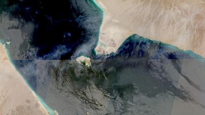 Houthi offensive on Bab al-Mandeb may bring 'tremendous leverage', analyst explains