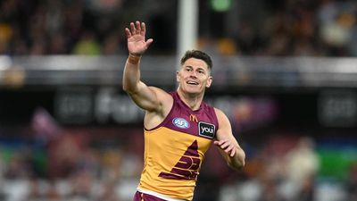 Star veteran joins Bailey in re-signing with Lions