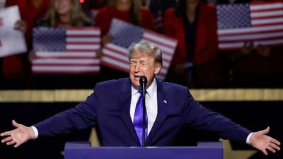 From ‘Trump Strait’ to $5k for every voter: MAGA boss makes big midterm pitch