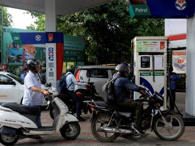 India looks to boost biofuel use amid rising crude supply risks