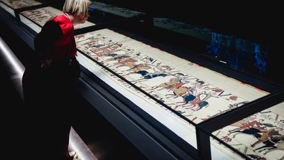 Bayeux Tapestry 'mania' sweeps UK as first exhibition outside France opens