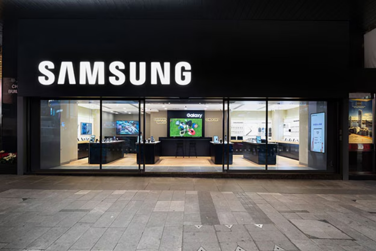 Samsung Brutally Roasts Apple's iPhone 18 and iPhone Duo as 'Reheated Leftovers'...