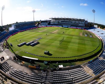 Somerset return to summit after dog stops play: county cricket, day three – as it happened