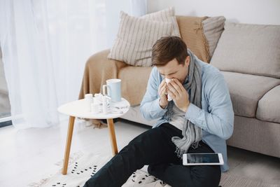 His Sneezing Attacks Hit 78 a Day for Nine Years and Neurologists Gave the Pattern a New Name