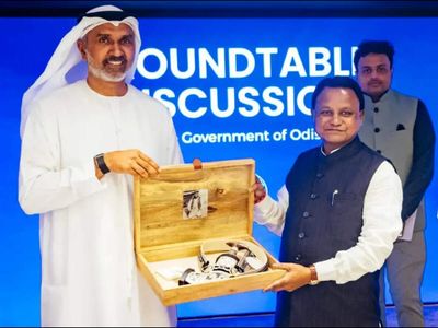 Odisha Chief Minister Majhi meets UAE minister, woos investors in Dubai