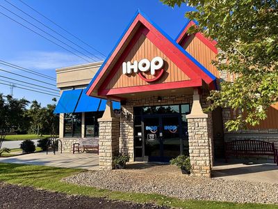 'If It's Not White, It's Not Right': Ihop Manager Who Calls Herself 'Master' Sued Over Racial Abuse of Black Employees