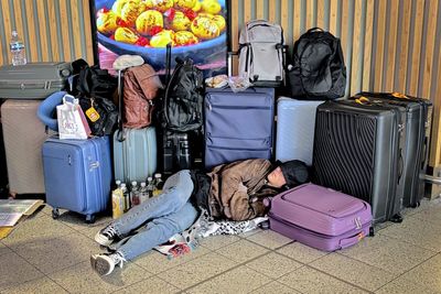 Air traffic chief faces calls to resign after UK flight chaos