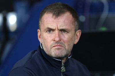 Charlton boss Nathan Jones accuses official of looking at him ‘like I’d volleyed his cat’
