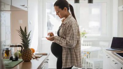 Infant Girls Exposed to Acetaminophen in the Womb Had Smaller Ovaries While U.S. Pregnancy Guidance Stays Unchanged