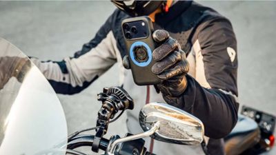 Quad Lock Finally Adds a 360-Degree Accessory to Its Range. Cleaning up Cockpits Globally