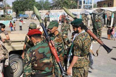 Houthi rebels reach a strategic port city in Yemen in a major threat to the country's truce