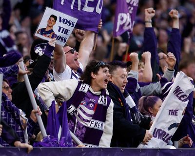 Fremantle frenzy turns to fear as AFL finals straight-sets exit draws near