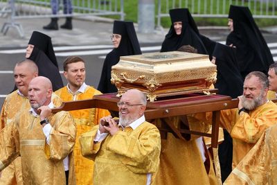 Orthodox church sends medieval prince’s remains to Russian troops in Ukraine