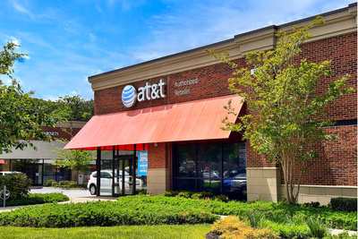71-Year-Old Suspect Allegedly Warned Witness After Opening Fire at AT&T Store, Leaving Two Dead